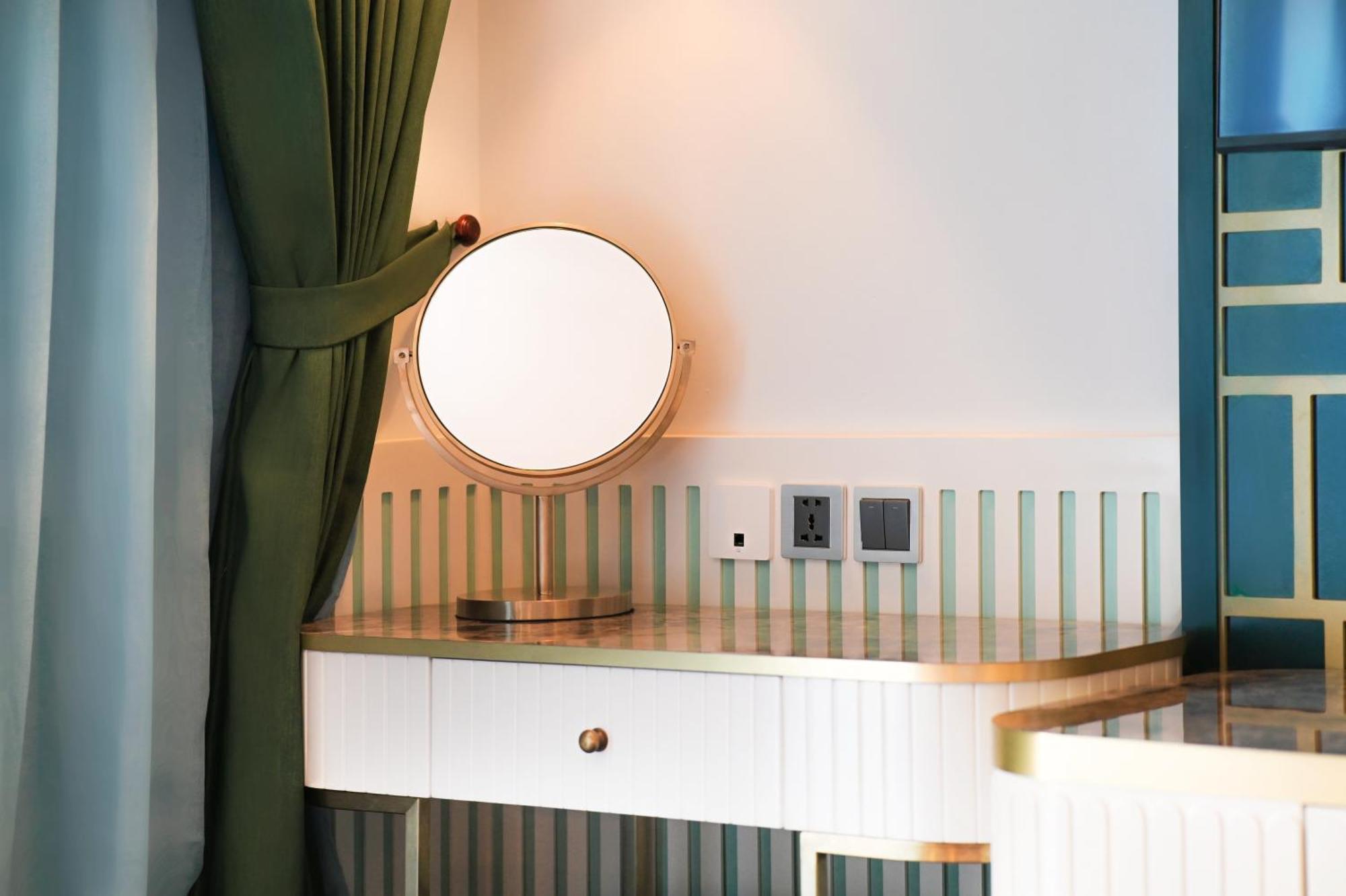 Bel Marina Hoi An Resort Exterior foto A dressing table